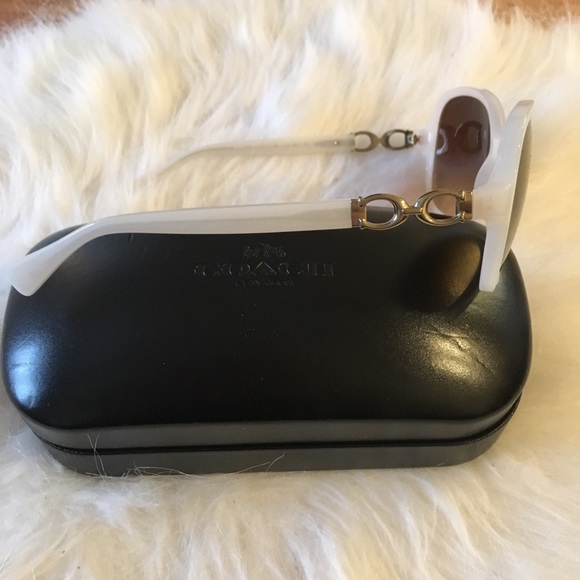 Coach Summer Collection White Sunglasses - Picture 4 of 7